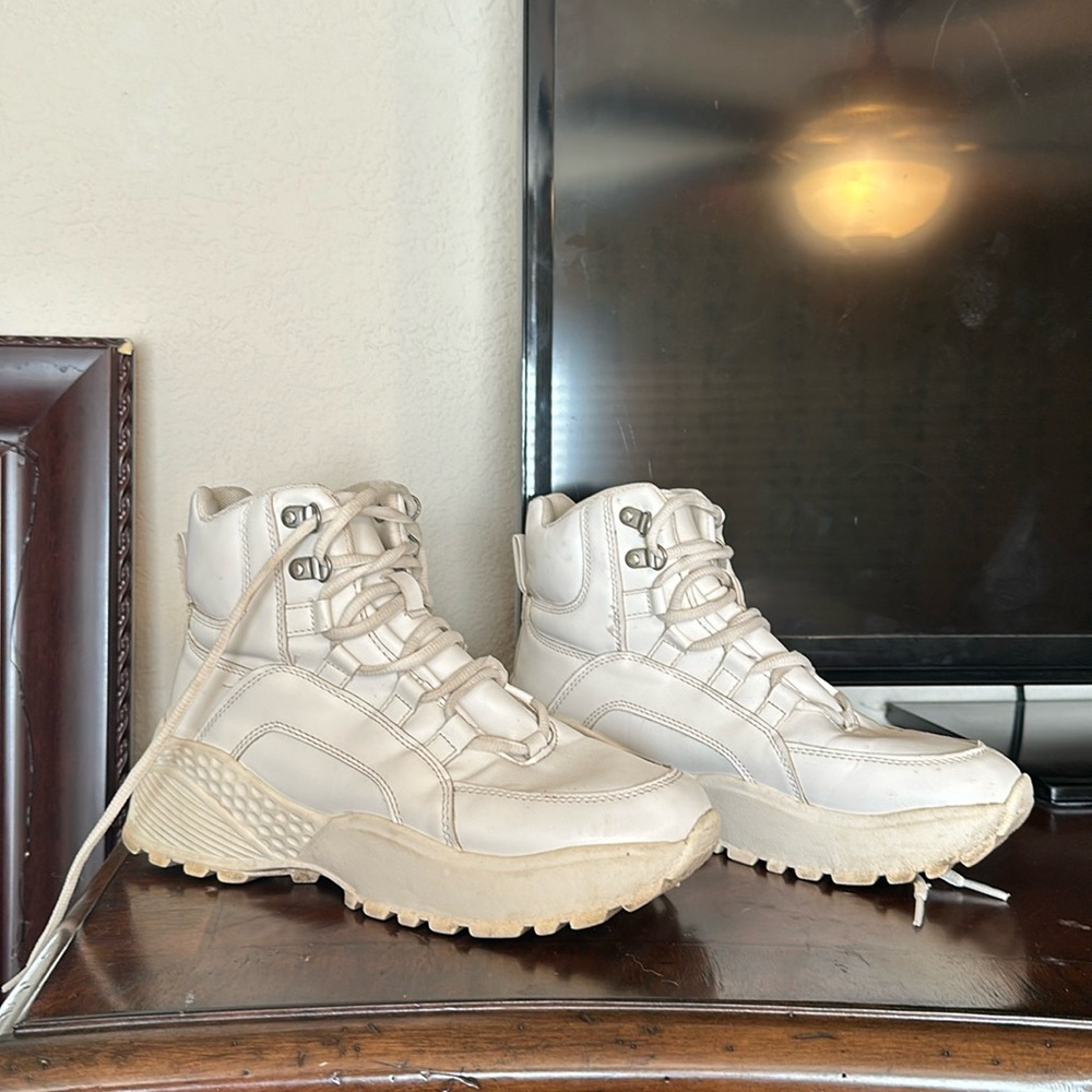 White chunky festival shoe boot